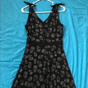 Sourpuss Skull Swing Pinup Dress NWT Size M